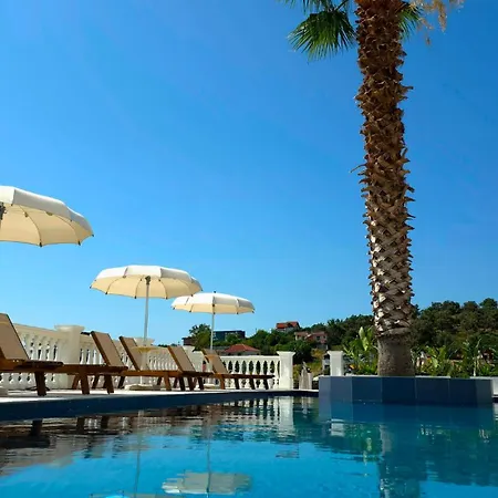 Zurich Hotel Golem (Tirana)